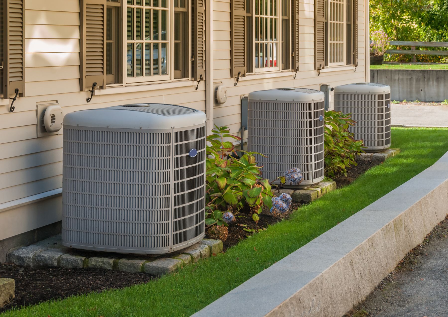 Heat pump condensers